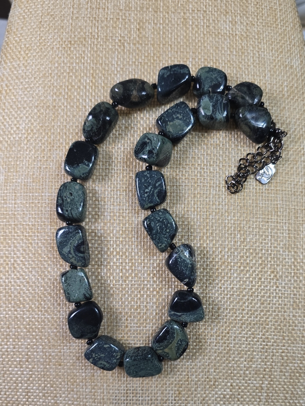 You & I Green Kambaba Jasper Stone Chunky Necklace - Picture 8 of 8